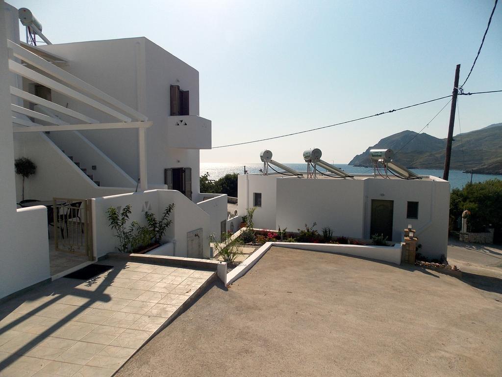 סקירוס Aspous Studios And Rooms מראה חיצוני תמונה
